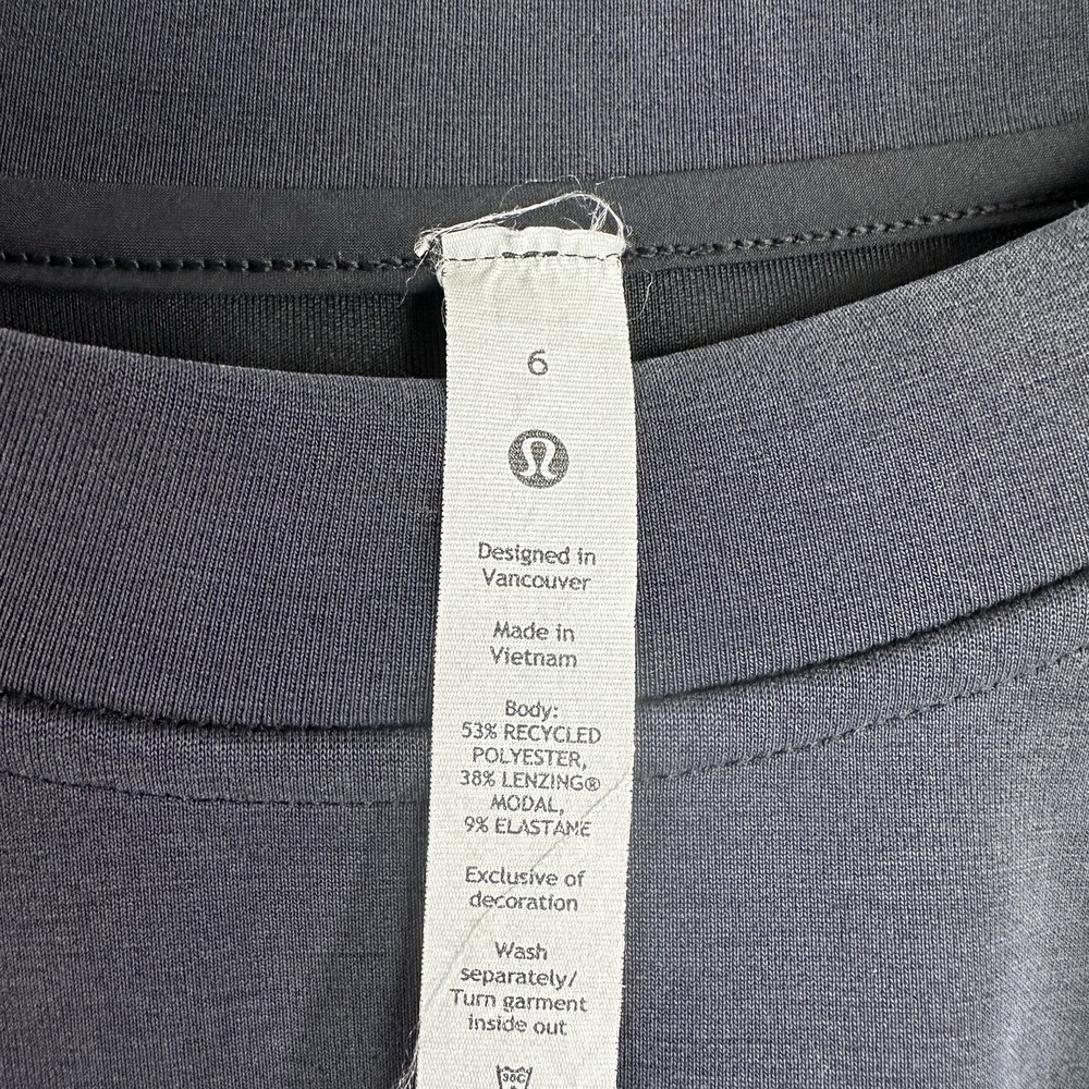 Lululemon Perfectly Oversized Cropped Crew Softstreme Women's 6 Dark Blue - Picture 2 of 7